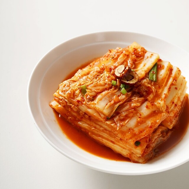 윤서식품,[소양강 맑은 김치] 국내산 배추 썰은 맛김치 주문 1kg3개
